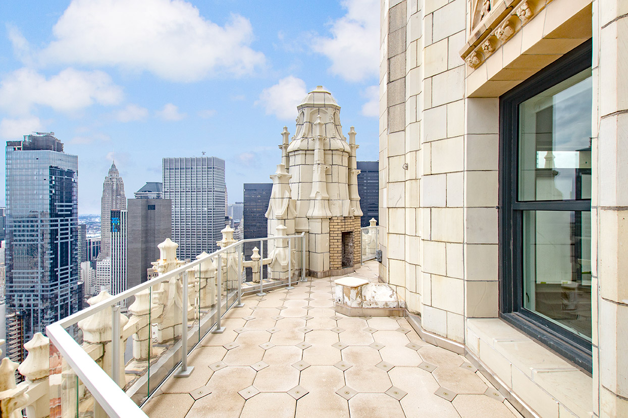 Terrace and skyline view from the Woolworth Building